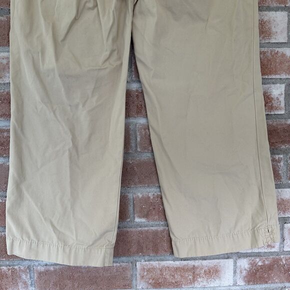Lilly Pulitzer Khaki Chino Capri Pants Size 2 - Picture 5 of 9